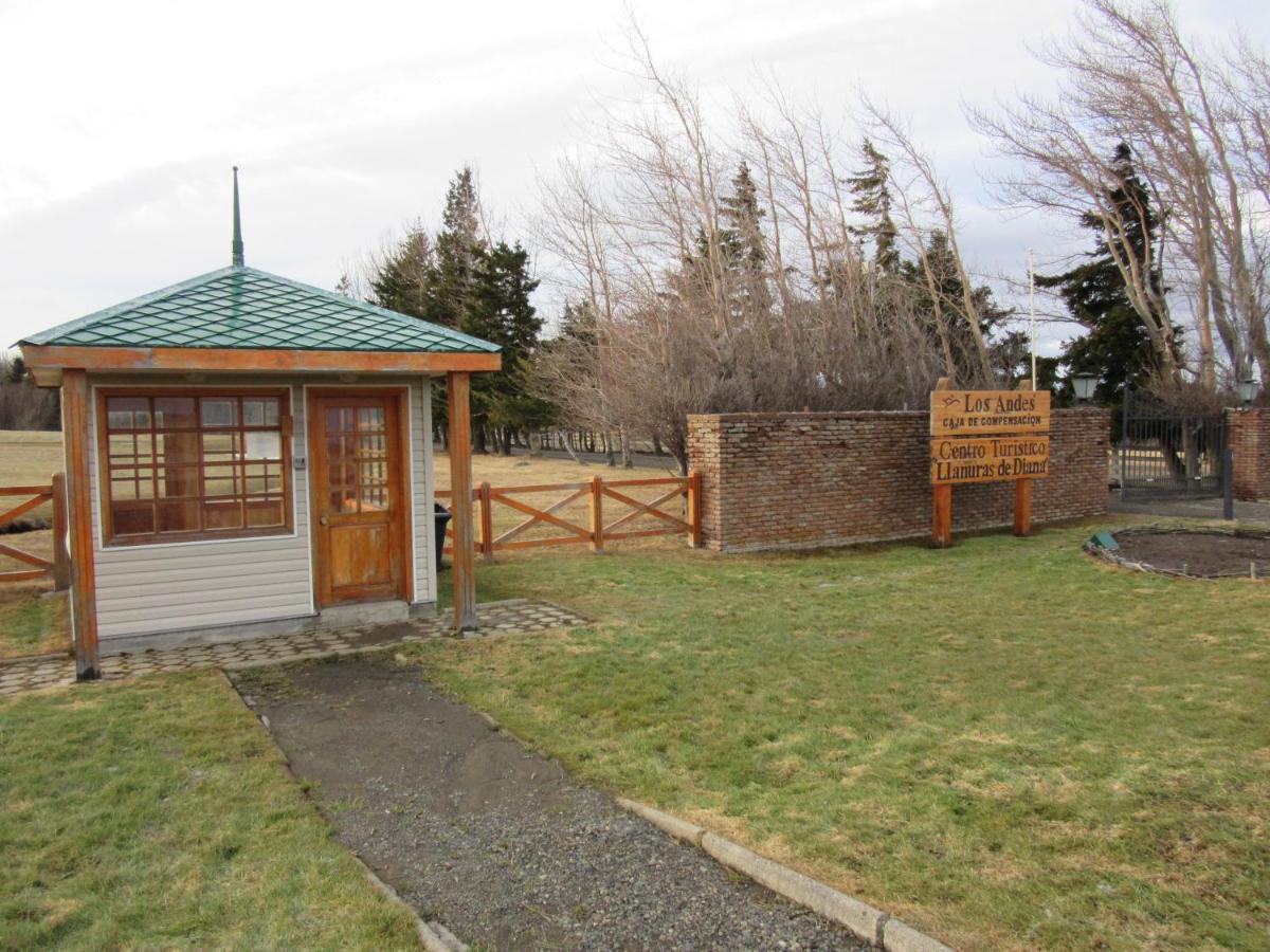 Hotel Y Cabanas Llanuras De Diana - Caja Los Andes Puerto Natales Exteriör bild