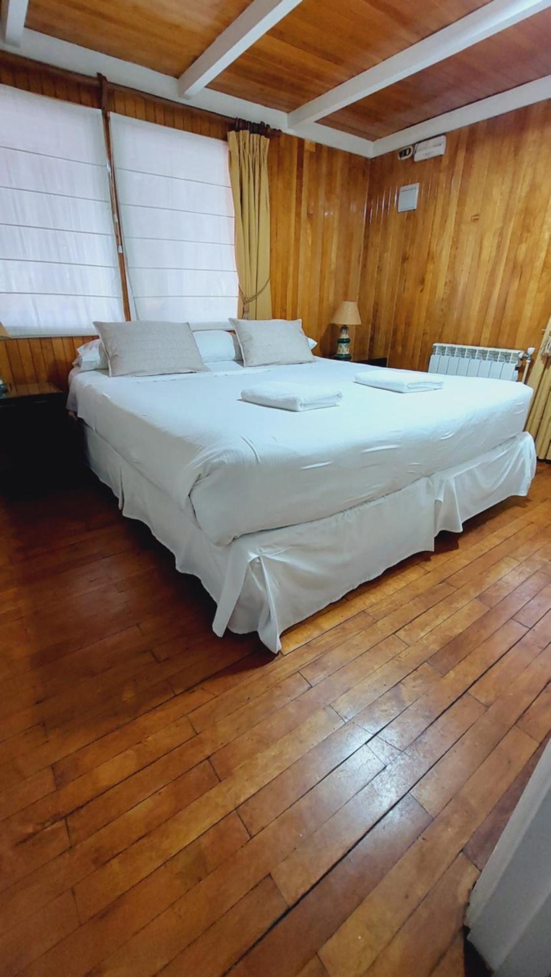Hotel Y Cabanas Llanuras De Diana - Caja Los Andes Puerto Natales Exteriör bild