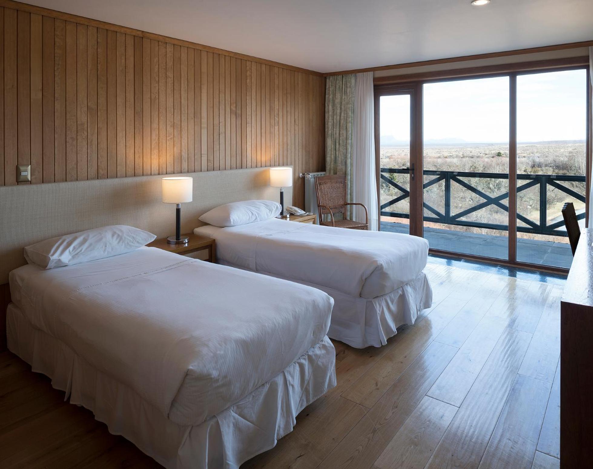 Hotel Y Cabanas Llanuras De Diana - Caja Los Andes Puerto Natales Exteriör bild